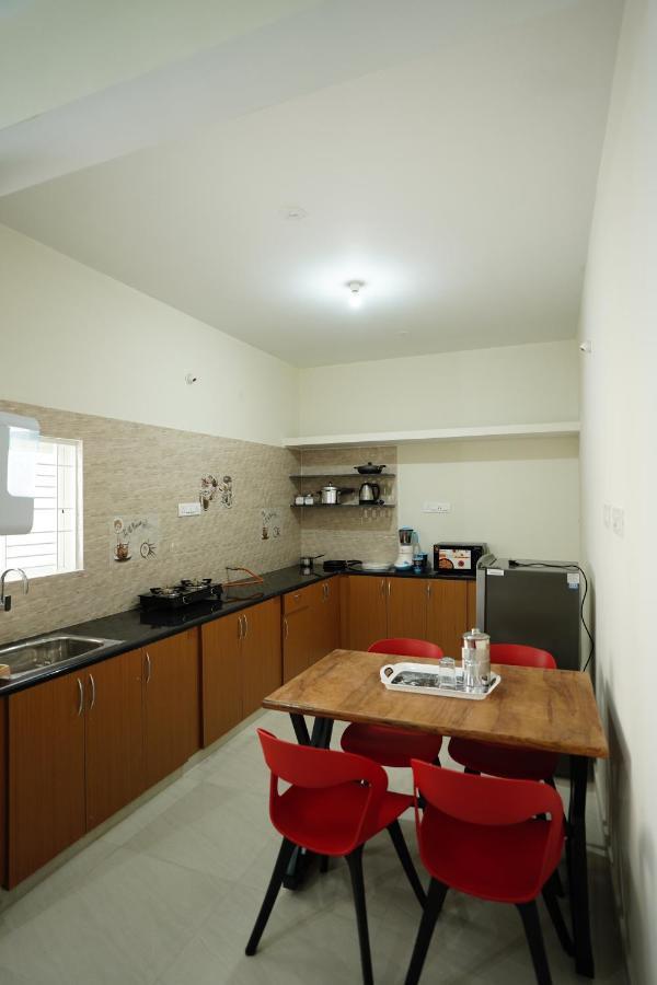 Castle Suites By Haven Homes, Kempegowda International Airport Road Бенґалуру Екстер'єр фото